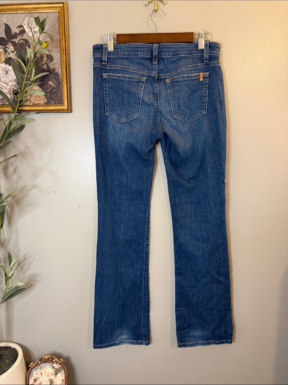 Joe’s Jeans Women’s Size 28 Medium Wash Bootcut Stretch Denim Jeans Classic Blue - Picture 7 of 8